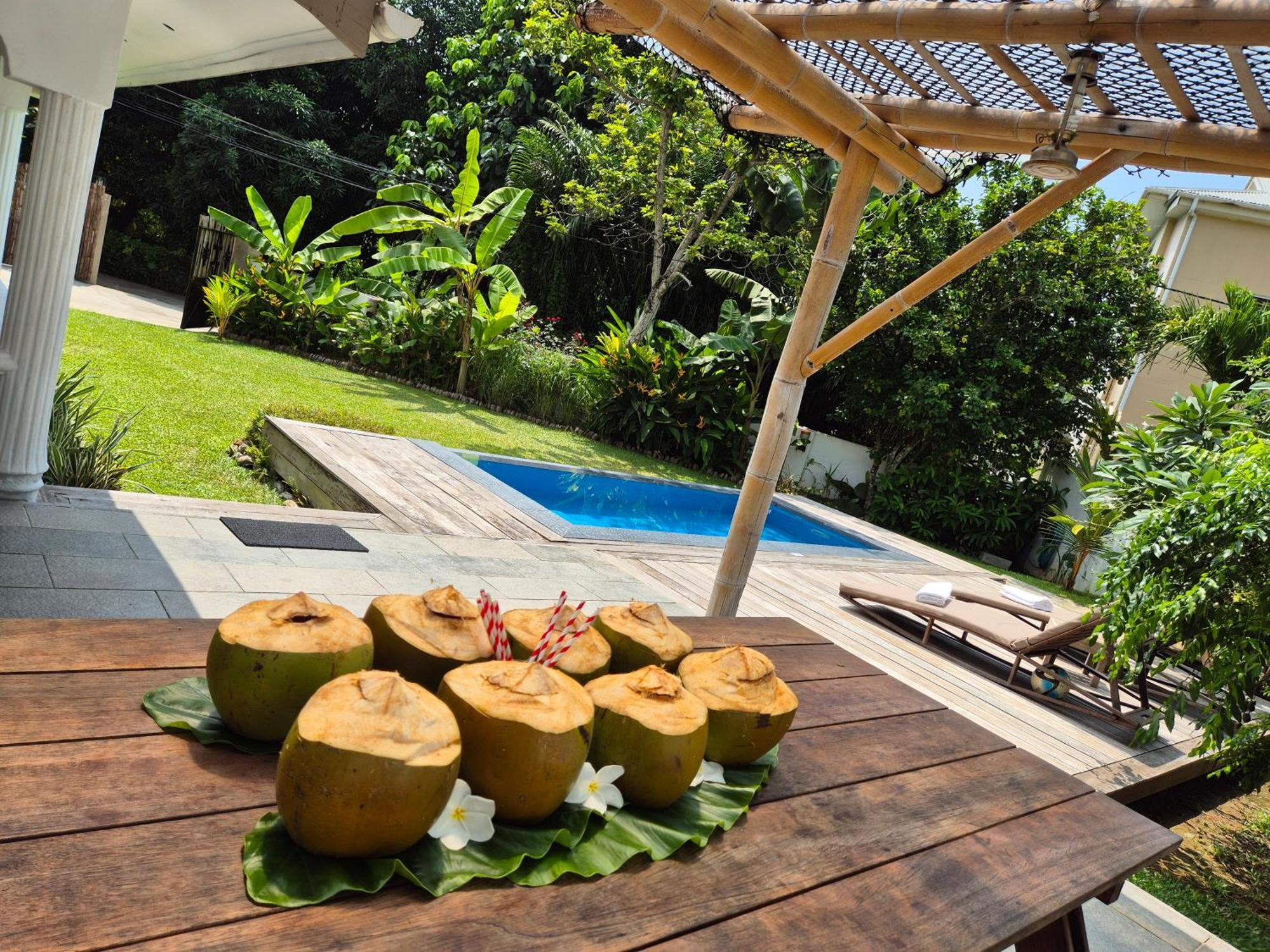 Villa Kaz Memel à Beau Vallon  Extérieur photo